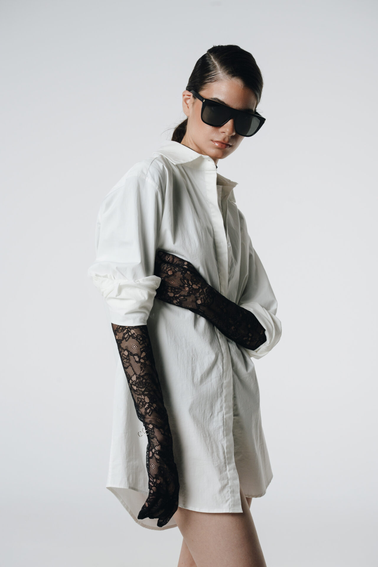 Final Touch Black Lace Gloves