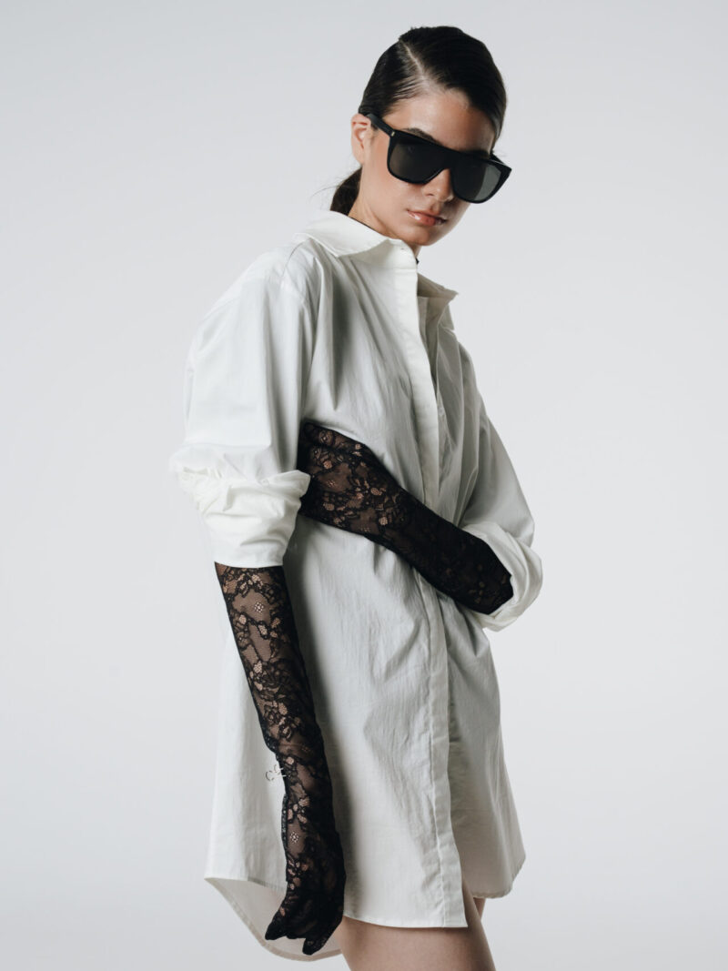 FINAL TOUCH BLACK LACE GLOVES